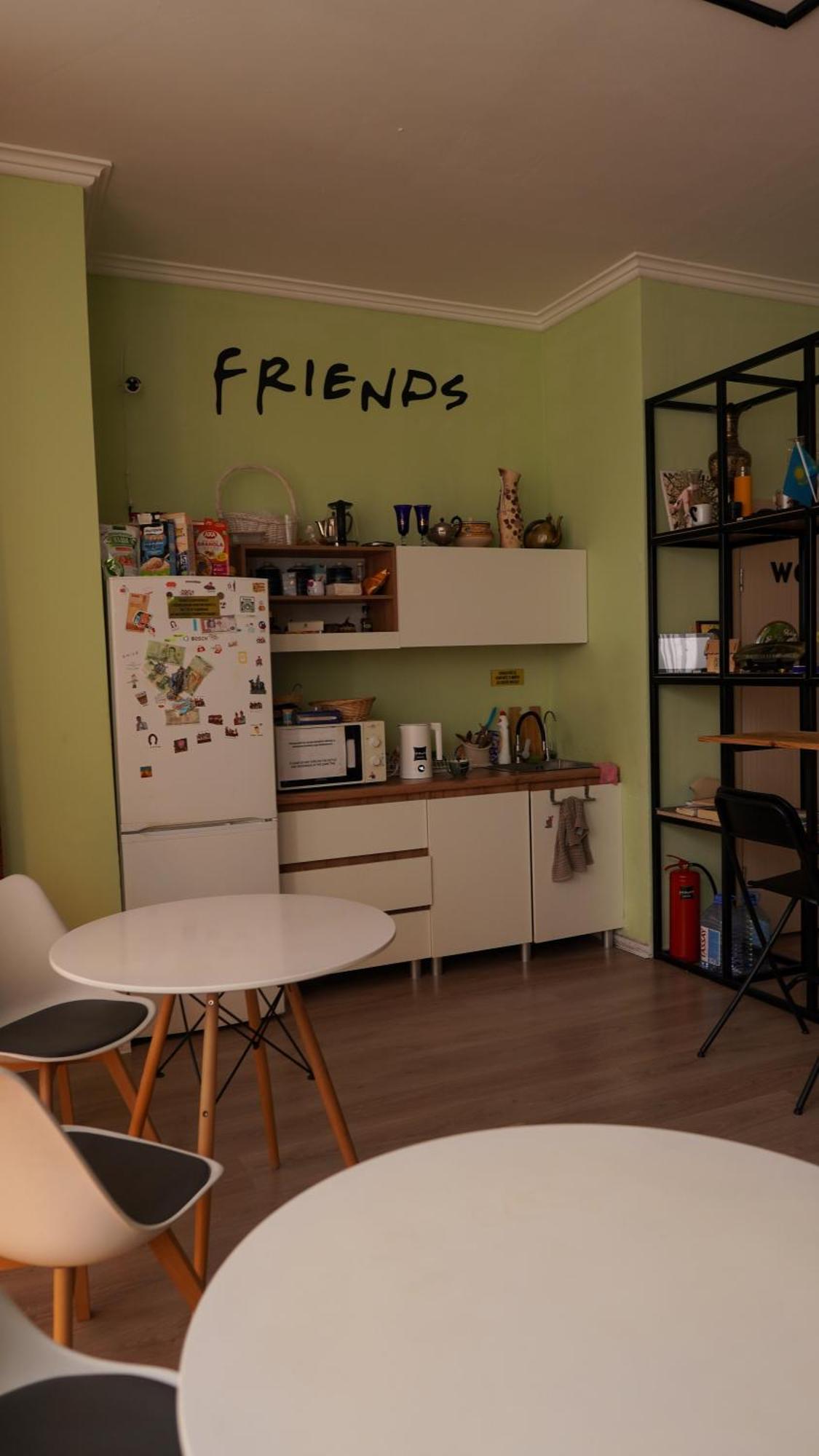 Friends Hostel 아스타나 외부 사진